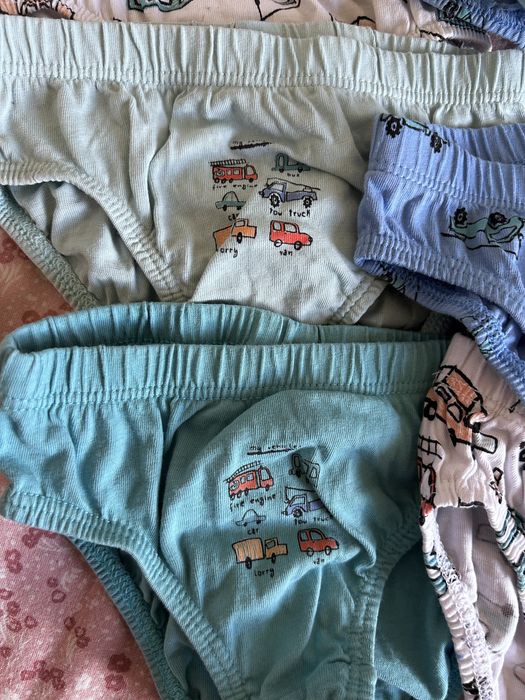 Голям лот бельо за момче.