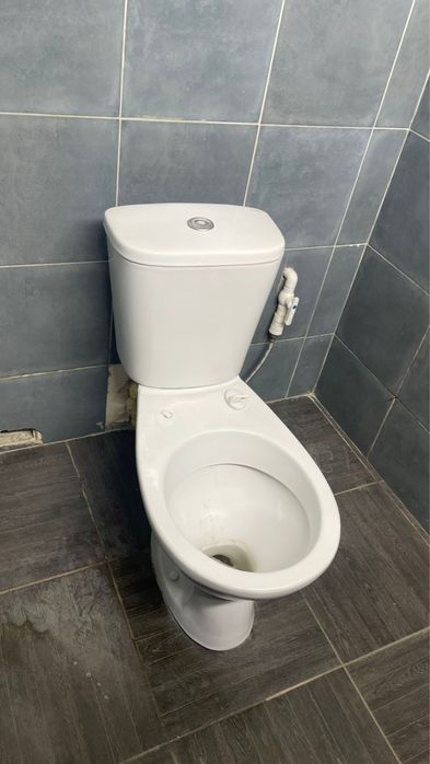 Б/У раковина и Унитаз