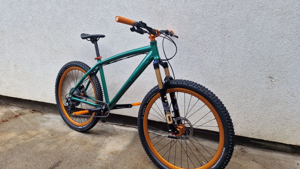 MTB Trail Custom 26" – Shimano Deore 1x11 / Frâne 4 Pistoane / Furcă Aer