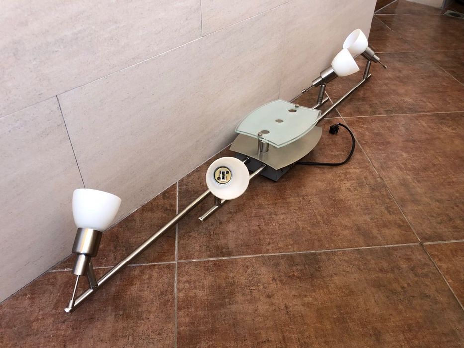 Полилей (цокъл G9)