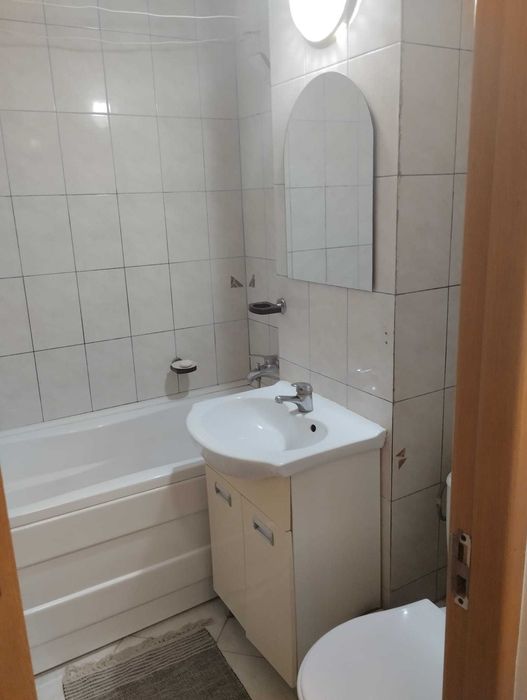 Garsonieră chirie intrare în Obcini