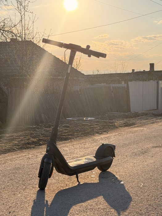 Trotineta Ninebot E2 Pro