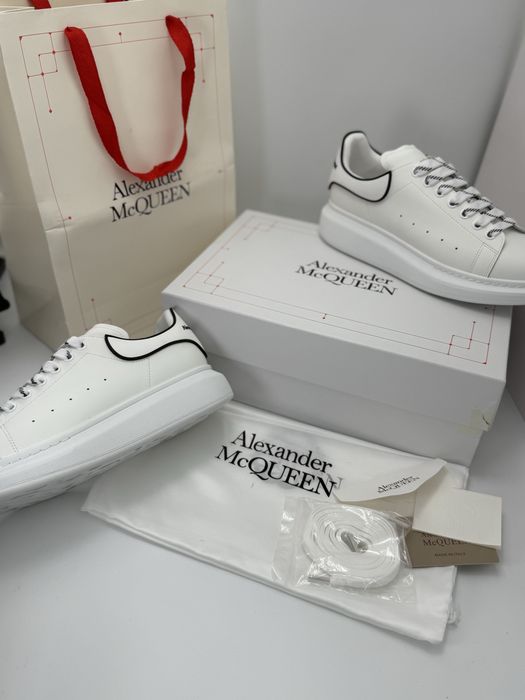 Alexander Mcqueen