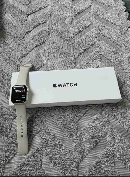 Apple Watch SE (Gen 2)