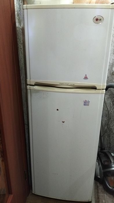 Продам холодильник