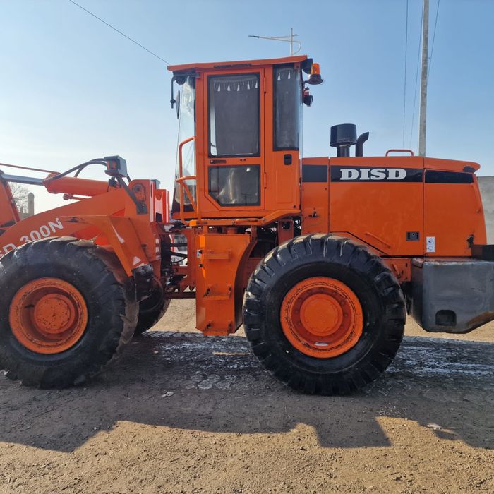 Фронтальный погрузчик