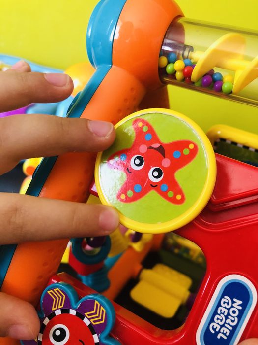 Jucarie activități 6 luni +