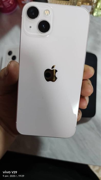 Iphone 13  zo’r holatda