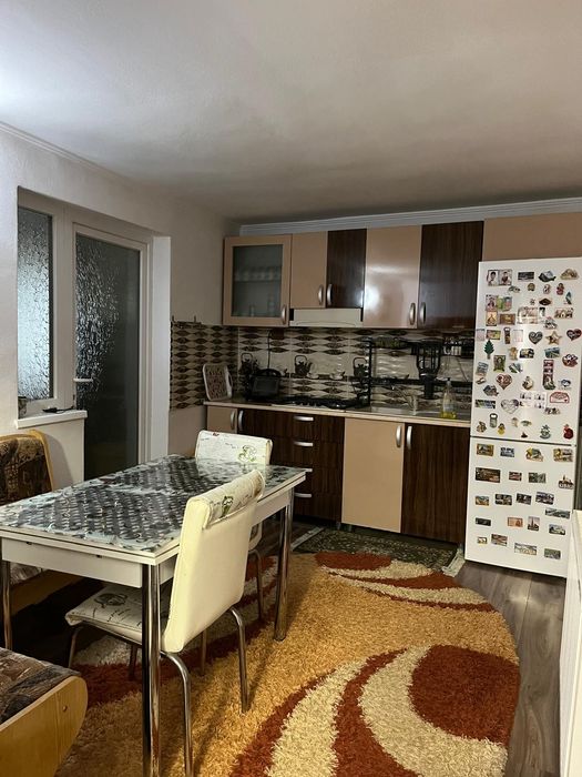 Casă de închiriat