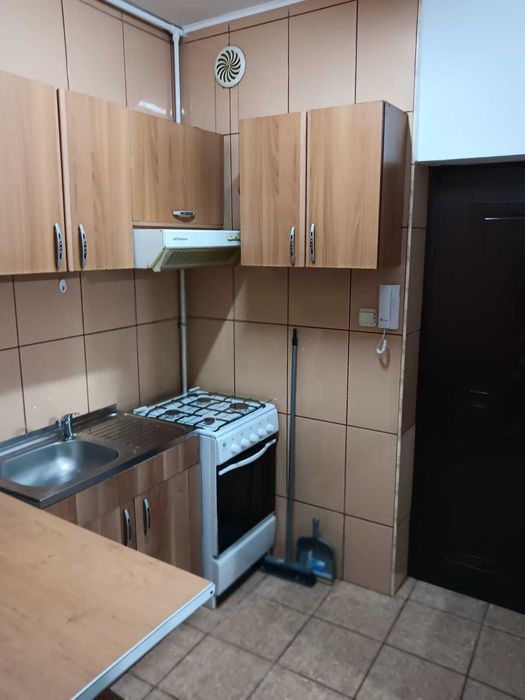 Garsonieră de închiriat, Târgu Mureș, str. 22 decembrie, în apropiere de UMF