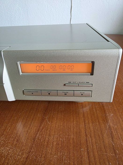 Technics SL-E10 – CD Player HiFi compact și fiabil, cu sunet clar și plăcut