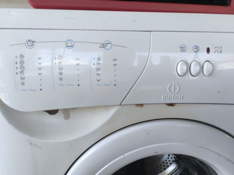 Стиральная машина Indesit W81