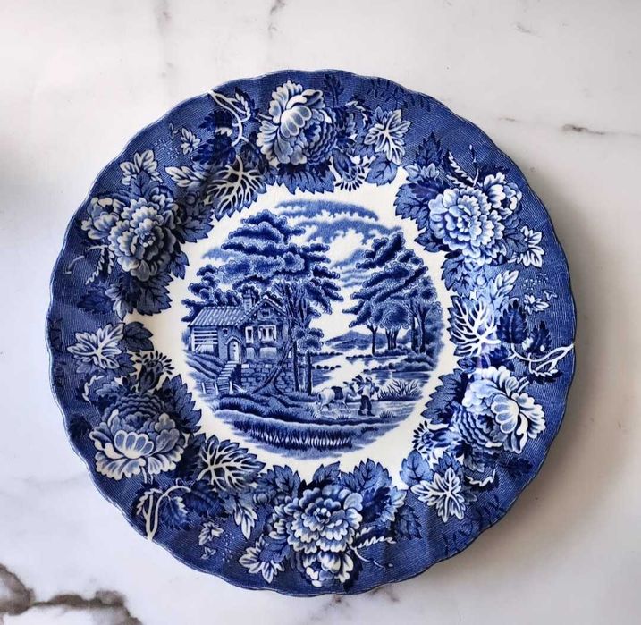 Английски сервиз за чай