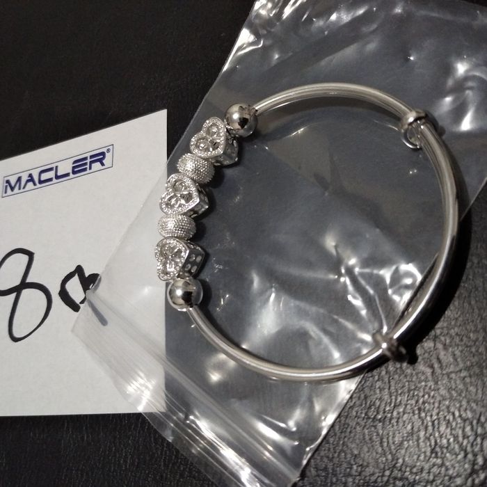 Сребърна гривна сърчица