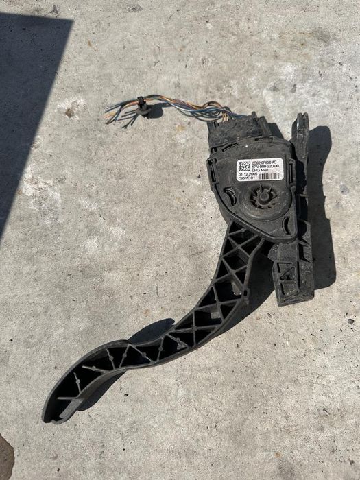 Pedala acceleratie Volvo V70 6G92-9F836-AC