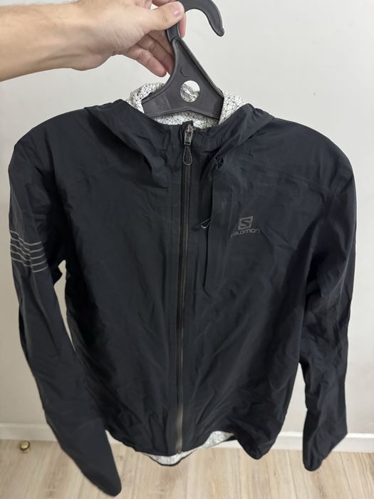 Демисезонная куртка Salomon черный  аргинал 100%