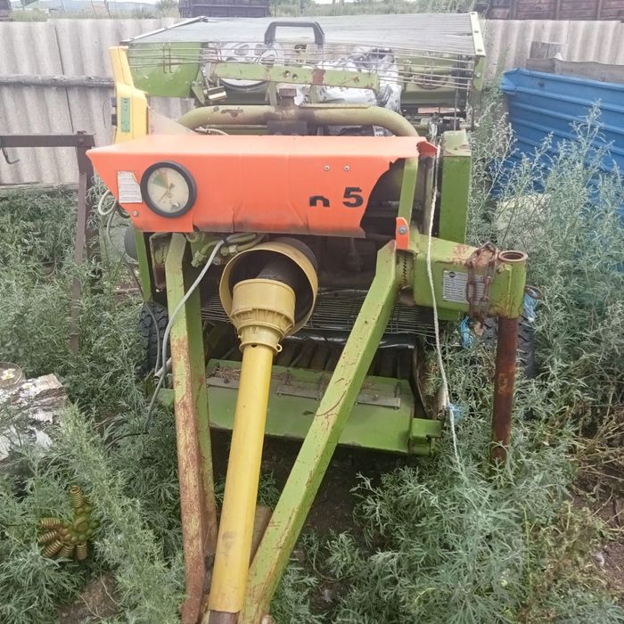 Мини пресс-подборщик Wolagri