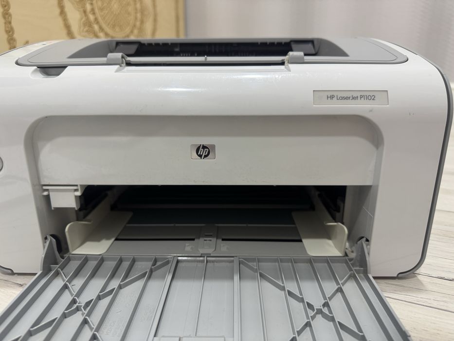 Принтер HP LaserJet P1102