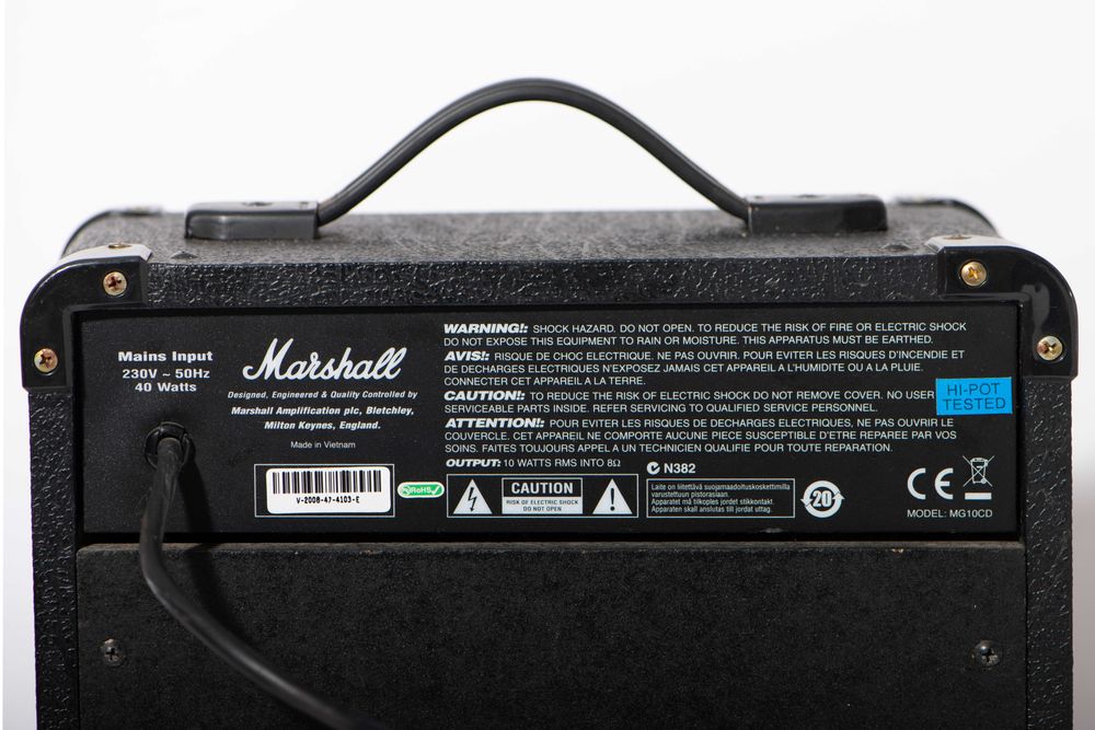 Marshall MG 10 CD - Китарно кубе