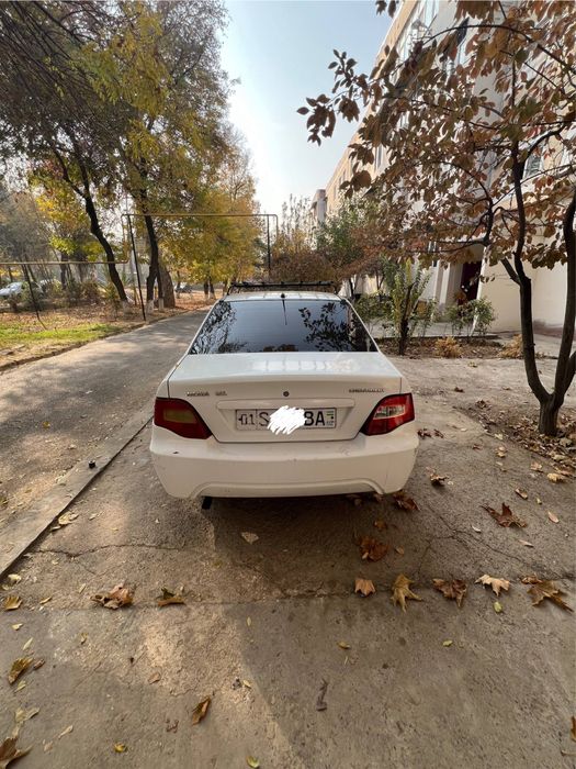 Nexia 2 1.6 donc sotiladi