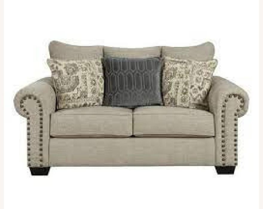 Ashley диван продается в связи с переездом