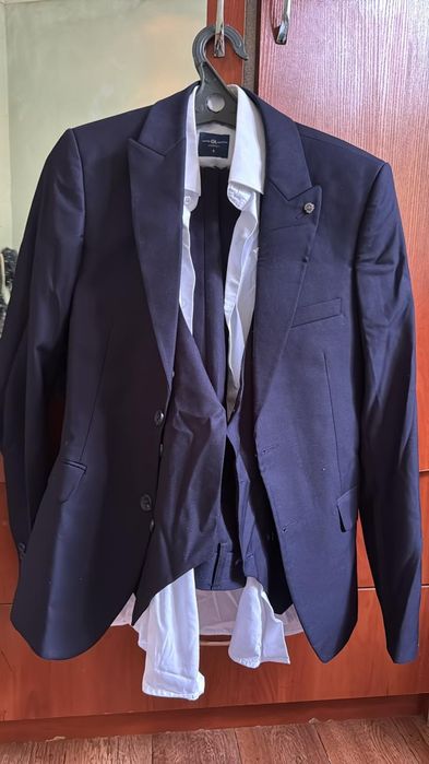 Классические костюмы