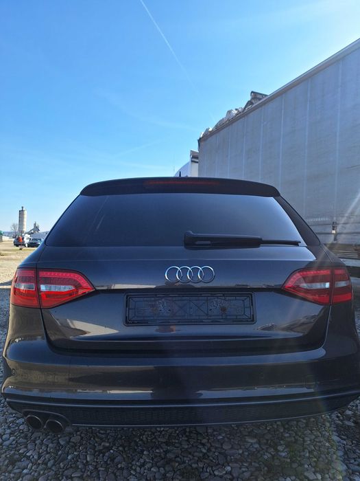 Audi A4 S Line 2.0 177 cp
