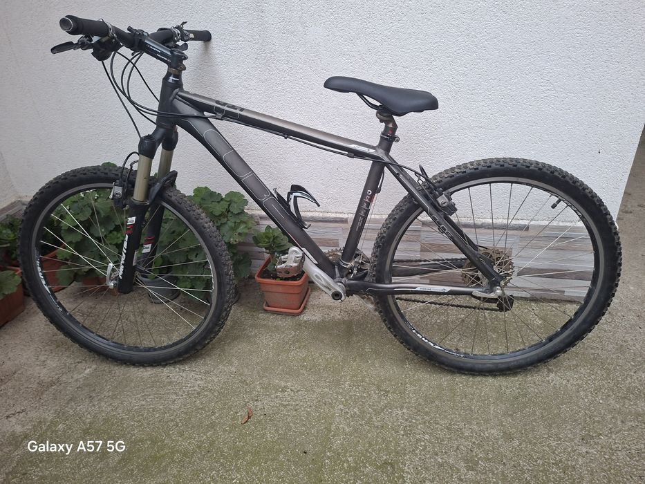 Bicicleta Cube LTD, 800 lei sau schimb cu ps5