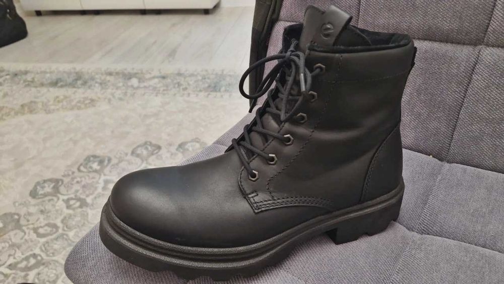 Ботинки зимние мужские ECCO