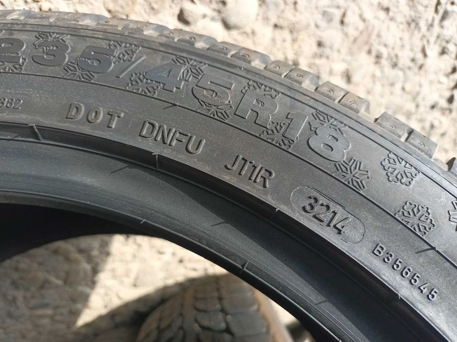 1 Нова зимна гума 235/45R18 Dunlop SP Winter Sport 4D 98V XL  Germany