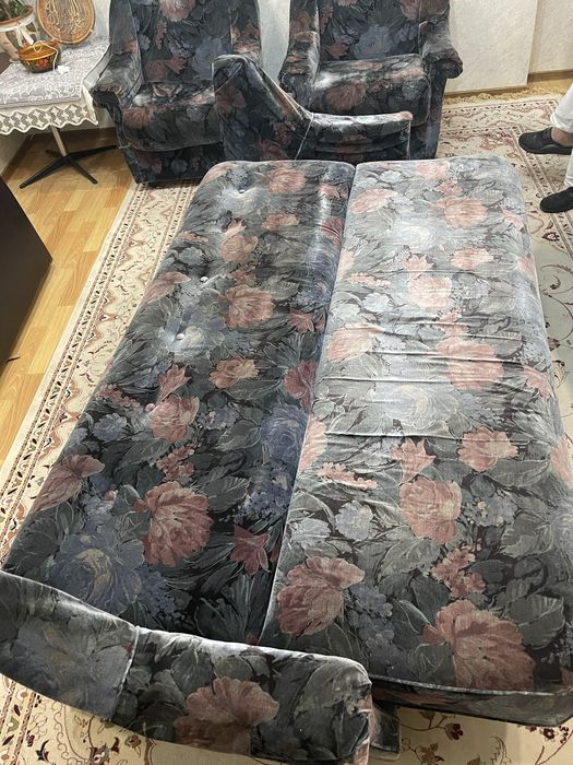 Диван и 2 кресла