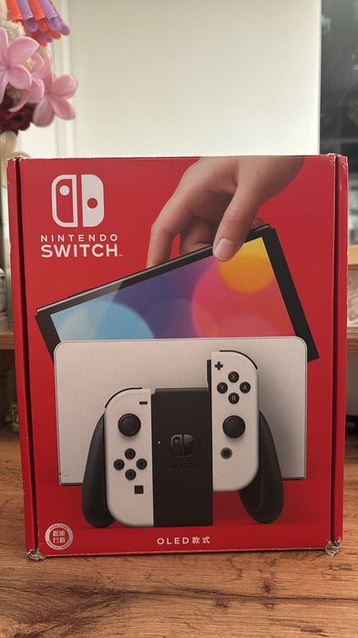 Продам Nintendo switch oled