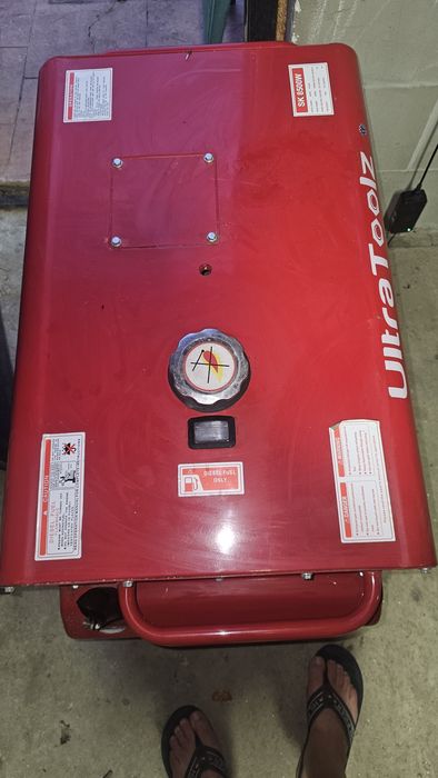 Generator diesel Ultra Toolz SK8500W 6.5 kW / 8.5 kW Trifazic, aproape nou