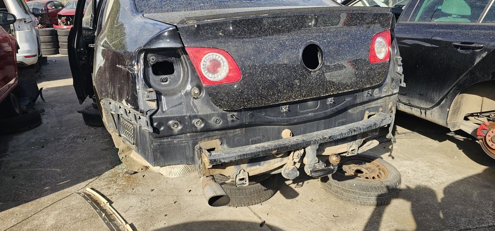 Carlig de remorcare vw Passat B6 berlina