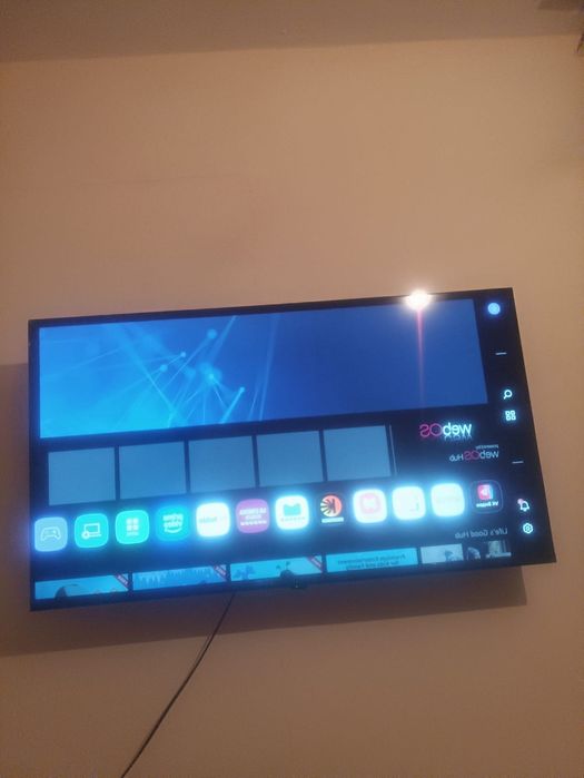 Смарт телевизор продам