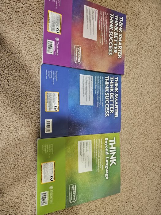 Продавам работни тетрадки по Английски език