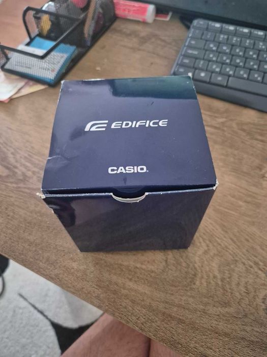 Часовник CASIO Edifice ECB-40P-1AEF