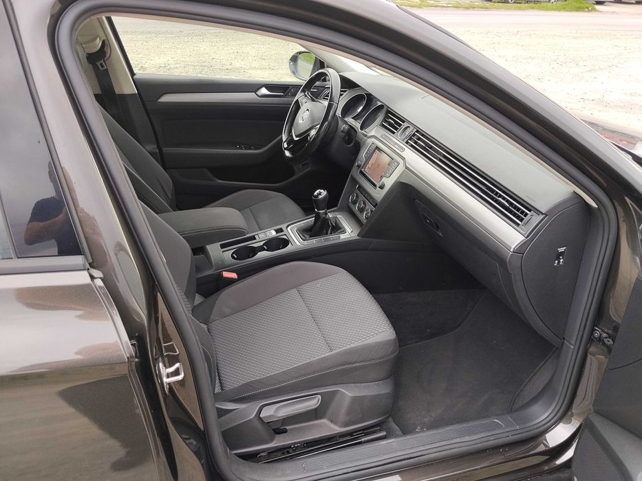 VW Passat B8/2.0 TDI 150 к.с/Нов DPF/Keyless/Navi
