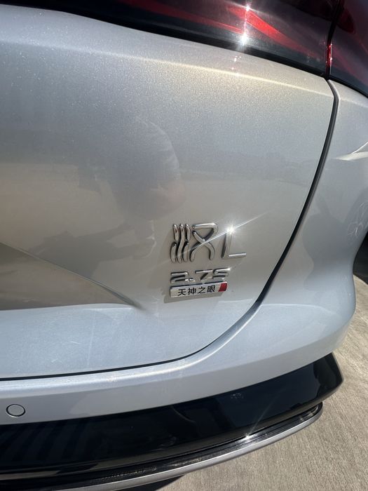 BYD XAN L 3 pozitsa dual motor 2.7
