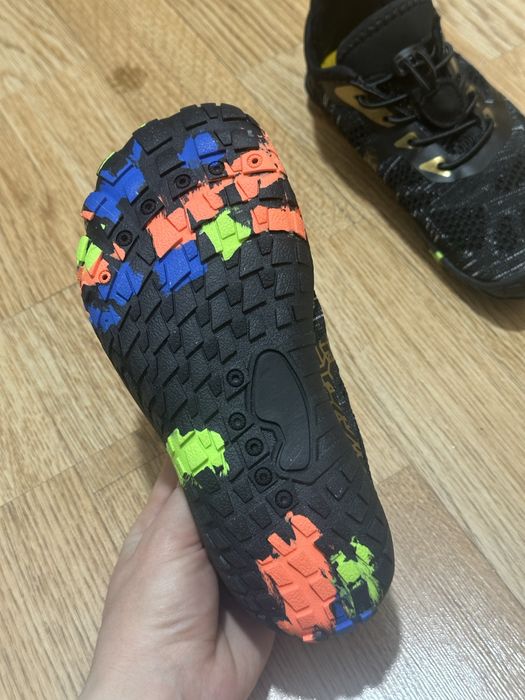 Кроссовки босоногие