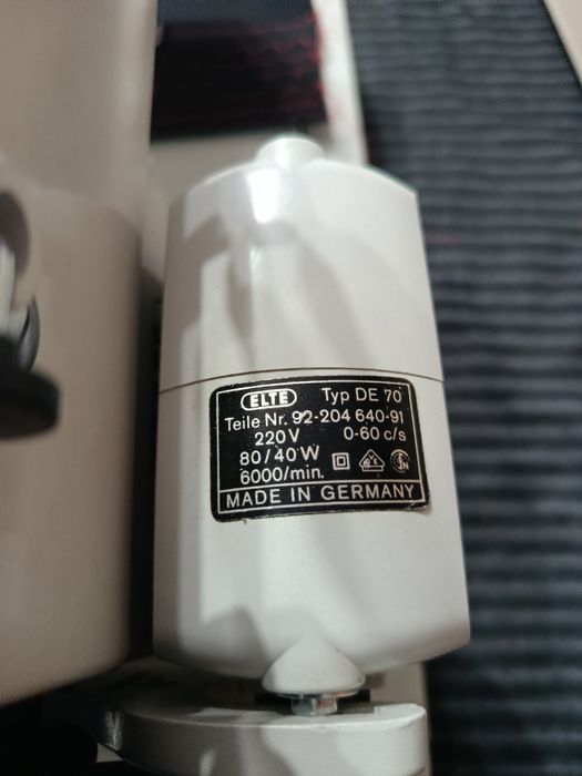 Mașina cusut Pfaff 296 metal