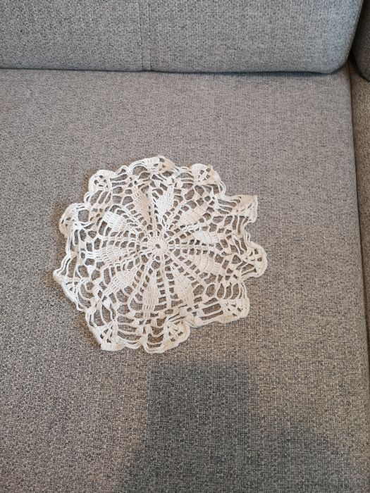 Покривки и шалове на една кука