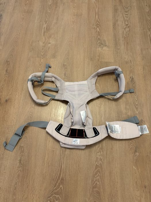 Marsupiu Ergobaby Omni 360