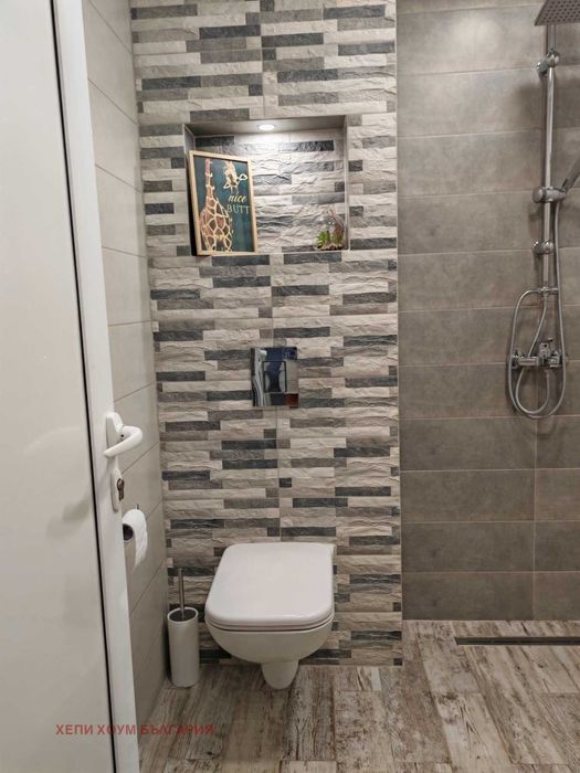 Продава се Тристаен апартамент в Русе, Център - 108 кв.м за 850 €/кв.м - Снимка #10