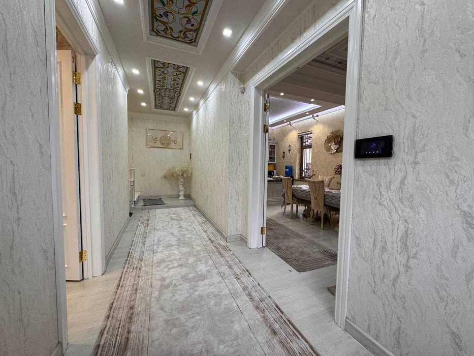 Срочно сдаётся дом в Яккасарайском  р-н ор Ракят Махаля 037*