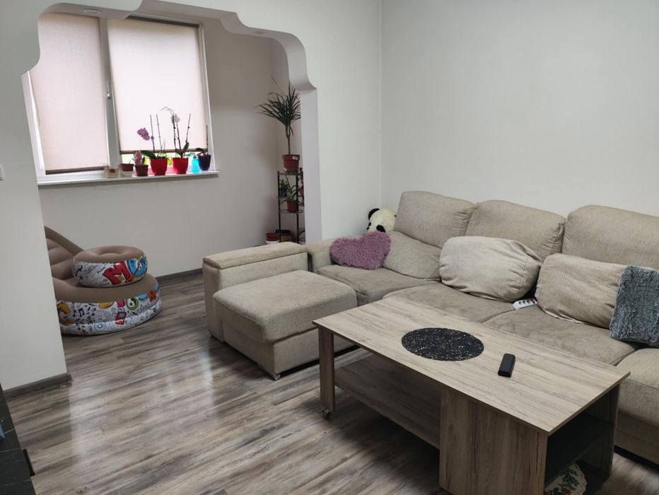 Продава се Четиристаен апартамент в Шумен, Тракия - 115 кв.м за 1331 €/кв.м - Снимка #5