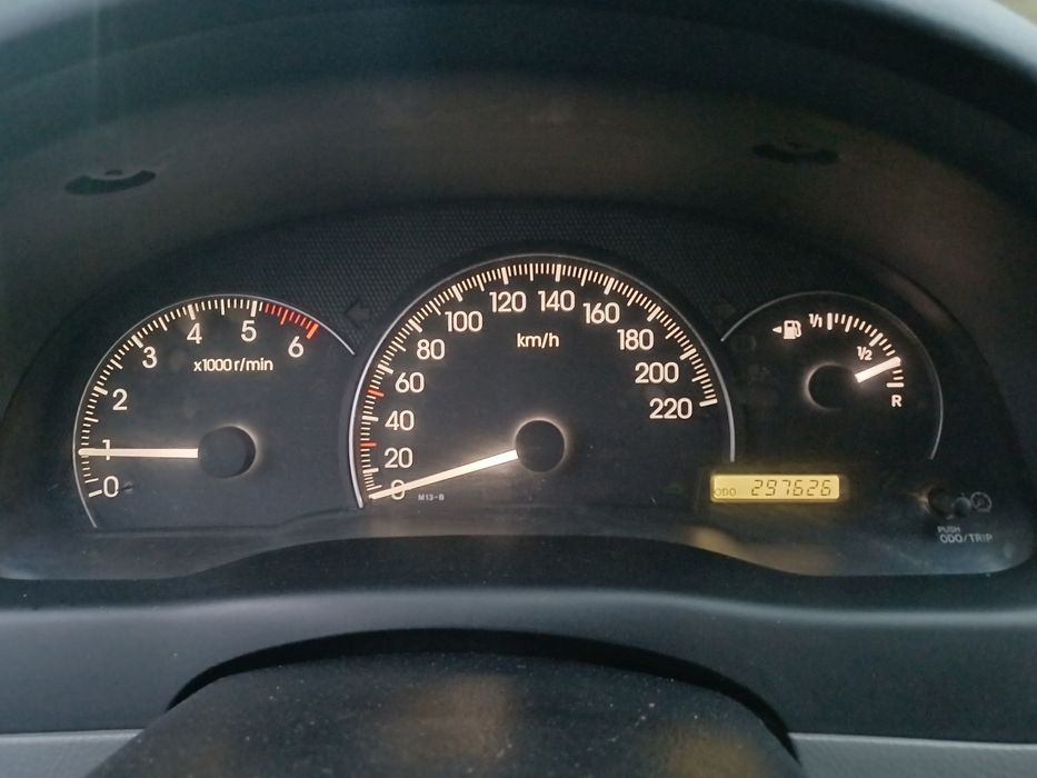 Vand Toyota avensis Verso