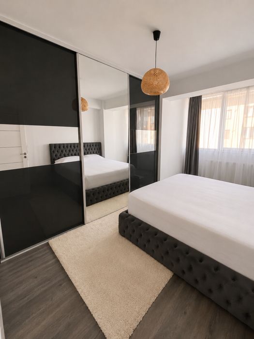 Inchiriez apartament