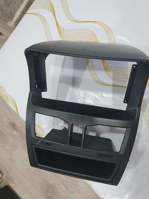 Рамка на андроид магнитолу гранта фл