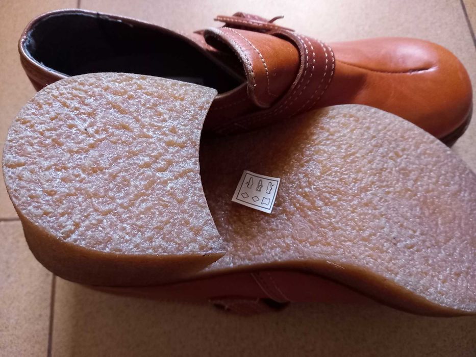 Нови обувки естествена кожа